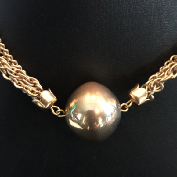 Gold Ball Pendant Necklace   VS1055 - Picture 3 of 4